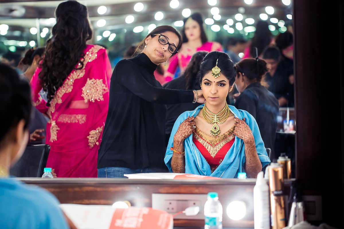 5 key things to consider while hiring a Wedding Photographer